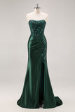 Vestido de fiesta de sirena verde oscuro sin tirantes con abertura