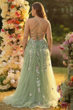 Vestido de graduación largo de tul de talla grande aplicado Green A Line con abertura