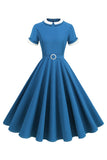 Vestido midi evasé azul con cuello redondo de la década de 1950