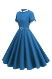 Vestido midi evasé azul con cuello redondo de la década de 1950