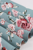 Vestidos de la década de 1950 con estampado floral azul y mangas cortas