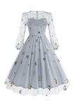 Vestido floral azul A de la década de 1950 con mangas largas
