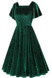 Vestido midi midi vintage de terciopelo punteado verde oscuro con cuello cuadrado y manga volante