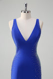 Vestido de fiesta largo de satén con cuentas de sirena azul real brillante con cuello en V