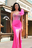 Vestido de fiesta largo con volantes extraíbles de un hombro fucsia sirena con abertura