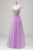 Vestido de fiesta con apliques florales lilas con cuentas brillantes