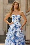 Vestido largo de graduación largo de cintura sin tirantes de flor blanca azul en línea vasca con abertura