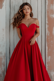 Vestido formal rojo con hombros descubiertos Una línea