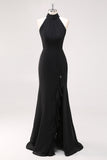 Vestido formal largo sirena con volantes negros con cuello halter y abertura