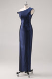 Vestido formal con cuentas de un hombro con vaina azul marino
