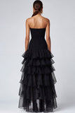 Vestido formal con volantes escalonados de tul sin tirantes negro
