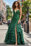 Vestido de fiesta de organza escalonado verde oscuro con abertura