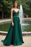 Vestido de dama de honor de lentejuelas con tirantes de espagueti verde oscuro de una línea