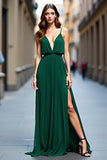 Vestido de dama de honor de gasa plisado verde oscuro con escote en V