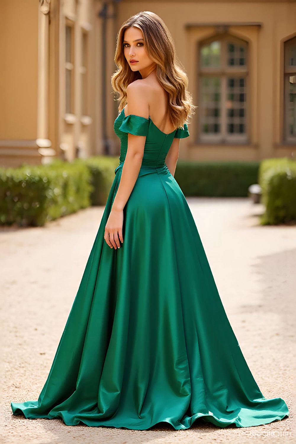 Vestido de fiesta largo de satén verde oscuro con bolsillos
