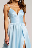 Vestido de fiesta largo de satén con tirantes de espagueti azul cielo de una línea con abertura