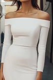 Vestido corto de graduación blanco con hombros descubiertos ajustado