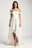Vestido formal blanco alto-bajo de línea A con hombros descubiertos