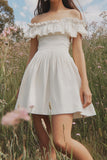 Vestido corto de graduación de algodón blanco de algodón A con hombros descubiertos