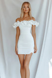 Bodycon Blanco Con Hombros Descubiertos Strapless Volantes Mini Vestido de Graduación