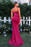 Vestido formal largo fruncido con tirantes de espagueti sirena burdeos