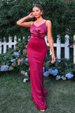 Vestido formal largo fruncido con tirantes de espagueti sirena burdeos