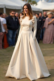 Vestido de gala fruncido con cuello redondo y manga larga