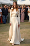 Vestido de gala fruncido con cuello redondo y manga larga