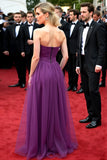 Vestido de gala de tul de tul de color púrpura oscuro
