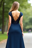 Línea A Azul Marino Vestido Largo De La Madre De La Novia Con Cuentas Y Mangas Cortas