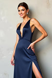 Vestido formal de satén de satén con escote en V profundo azul marino con abertura