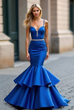 Vestido de fiesta largo de satén con volantes de tirantes de sirena azul real con abalorios