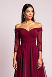 Elegante burdeos Una línea con hombros descubiertos Vestido madre de la novia con mangas largas