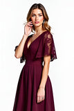 Vestido de Madre de la Novia de la Madre de la Novia con Escote en V de Encaje Cabernet hasta la Rodilla