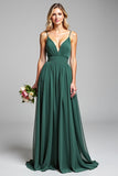 Tirantes de espagueti verde oscuro de gasa Un vestido largo de dama de honor