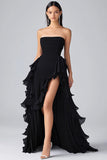 Vestido formal sin tirantes de gasa escalonado negro con volantes y abertura
