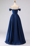 Vestido formal largo de satén azul marino con abertura