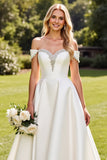 Vestido de novia largo de satén con diamantes de imitación blancos de línea A con hombros descubiertos
