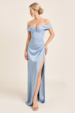 Vestido largo de dama de honor fruncido de sirena azul empolvado con hombro fruncido con abertura