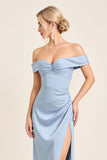 Vestido largo de dama de honor fruncido de sirena azul empolvado con hombro fruncido con abertura