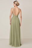 Vestido largo de dama de honor con correas de gasa de gasa verde salvia con abertura