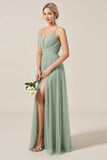 Matcha A-Line Spaghetti Straps Vestido largo de dama de honor de tul fruncido con abertura