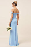 Vaina azul cielo fuera del hombro Vestido largo de dama de honor fruncido con abertura