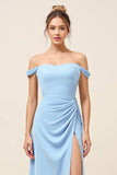Vaina azul cielo fuera del hombro Vestido largo de dama de honor fruncido con abertura