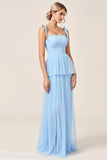 Tul azul cielo A Line Vestido largo de dama de honor con abertura