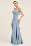 Vestido largo de dama de honor con tirantes de gasa azul cielo de una línea