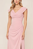 Vestido largo de dama de honor con cuello de campana de gasa rosa caramelo con abertura