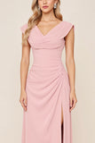 Vestido largo de dama de honor con cuello de campana de gasa rosa caramelo con abertura