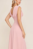 Vestido largo de dama de honor con cuello de campana de gasa rosa caramelo con abertura