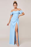 Vestido largo de dama de honor con volante en el hombro azul cielo con abertura